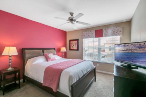 4 Bedrooms - 3 Bathrooms - Paradise Palms 8963 Cp